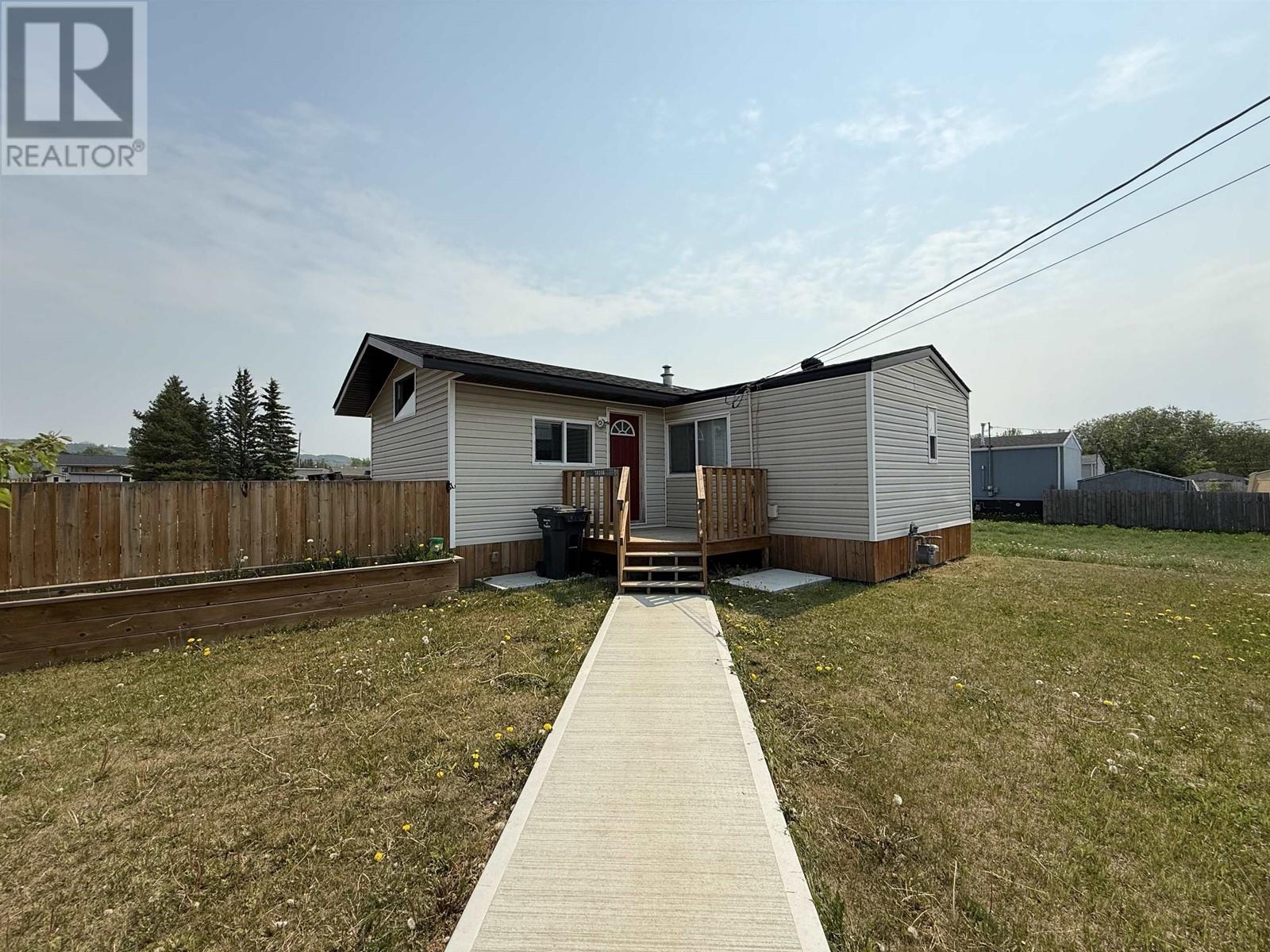 10208 98 Street, Taylor, British Columbia  V0C 2K0 - Photo 3 - R3011335