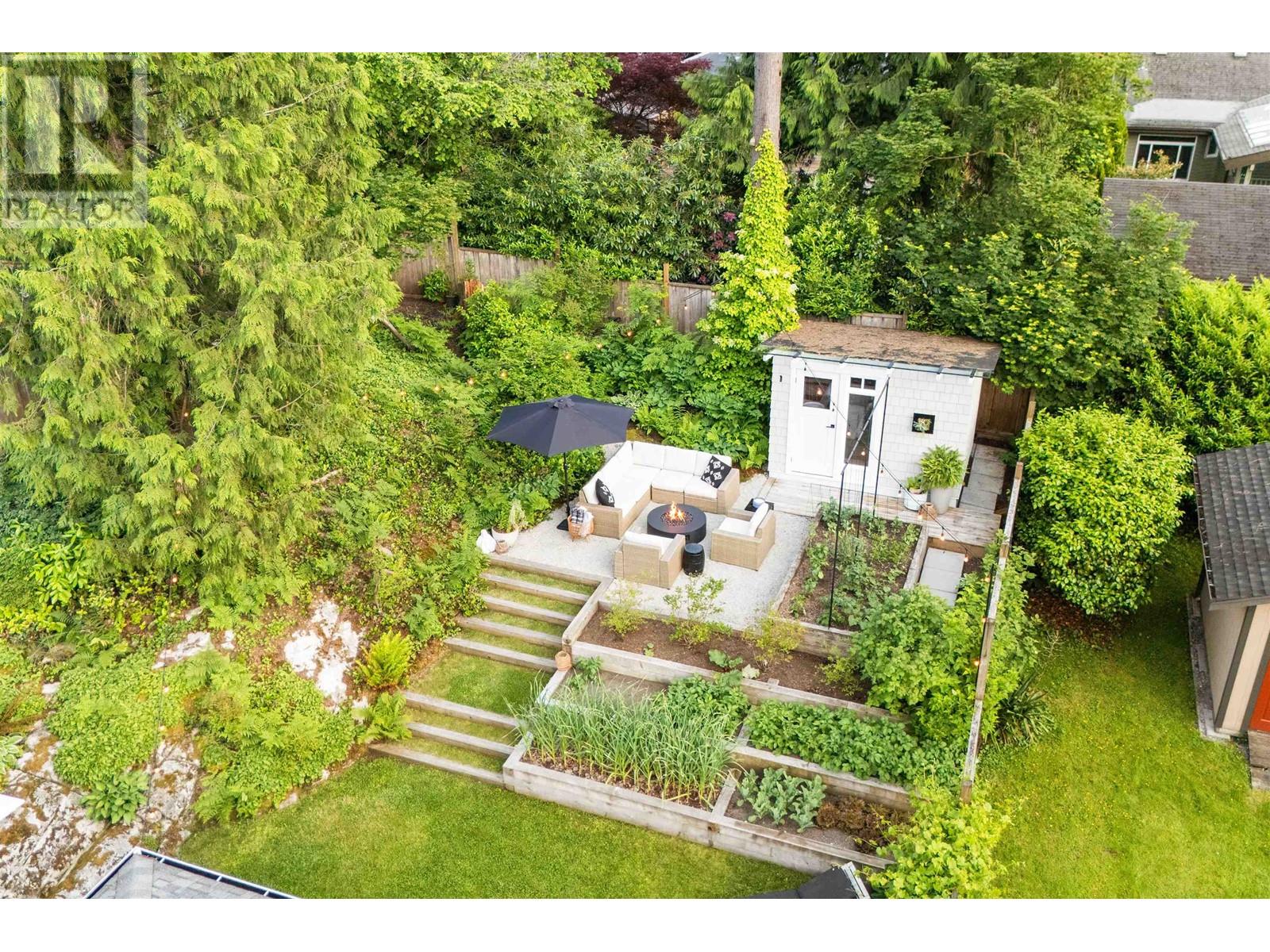 Property at 4365 RAEBURN STREET image 5