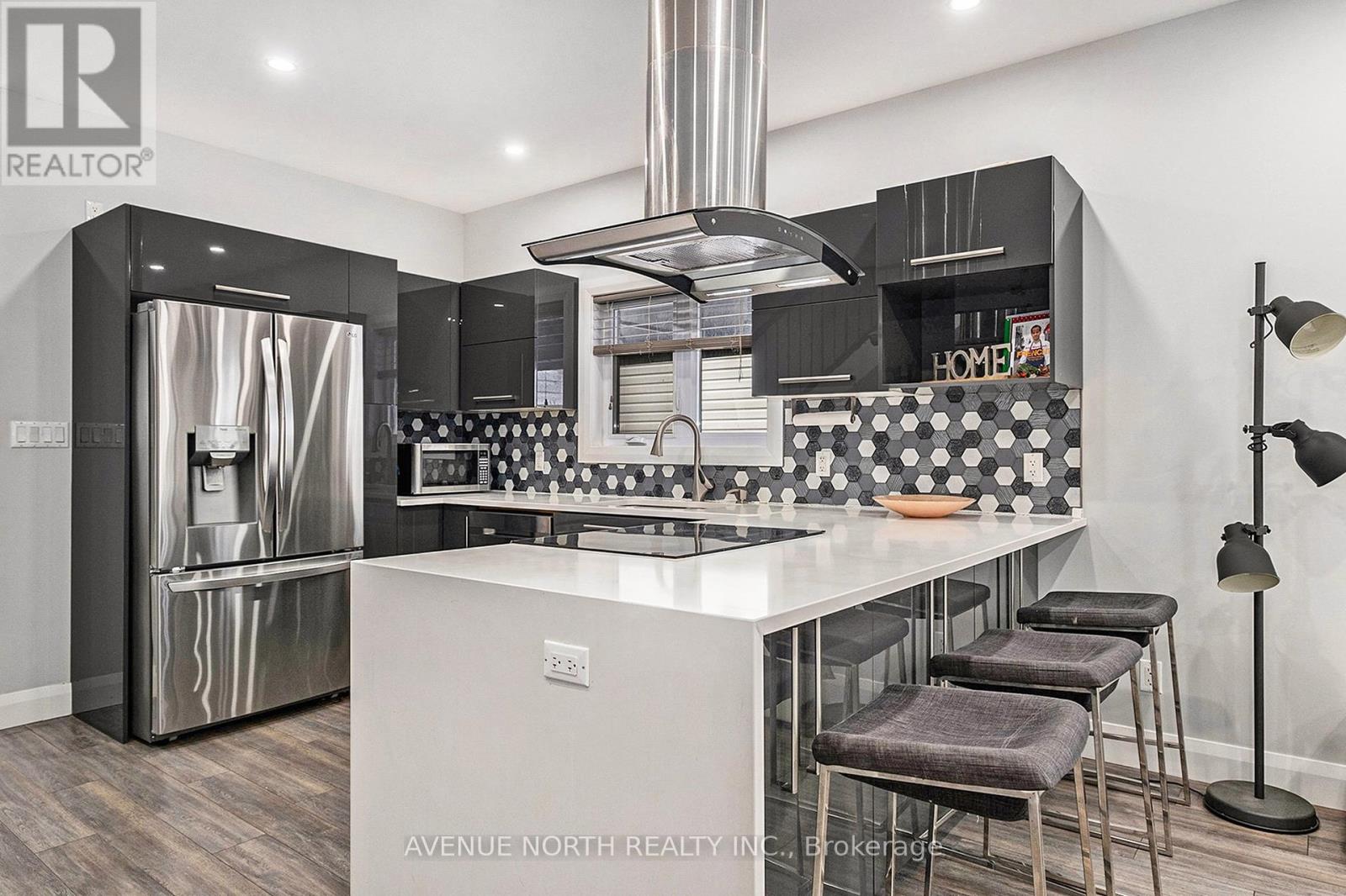 131a Queen Mary Street, Ottawa, Ontario  K1K 1X4 - Photo 12 - X12204214