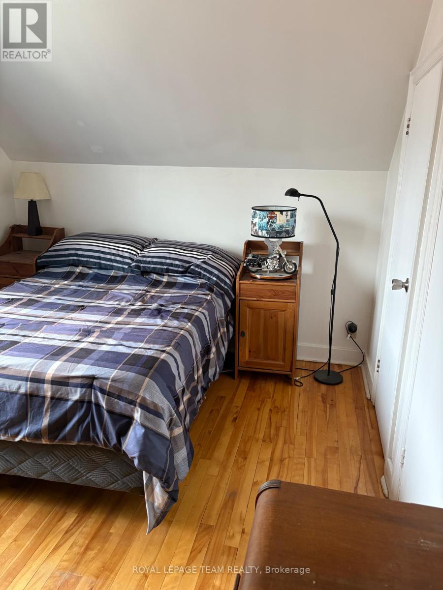 1123 Secord Avenue, Ottawa, Ontario  K1H 8C9 - Photo 15 - X12204217