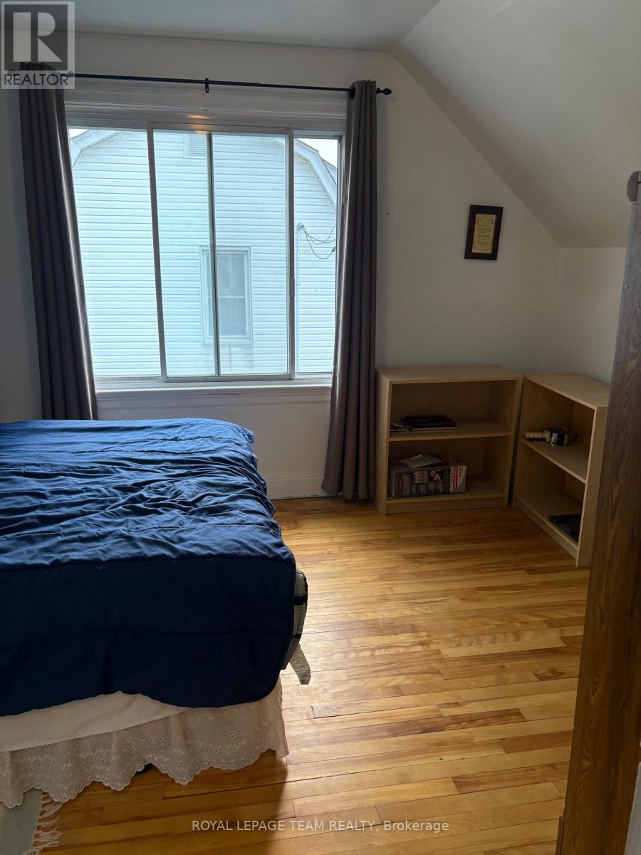 1123 Secord Avenue, Ottawa, Ontario  K1H 8C9 - Photo 18 - X12204217