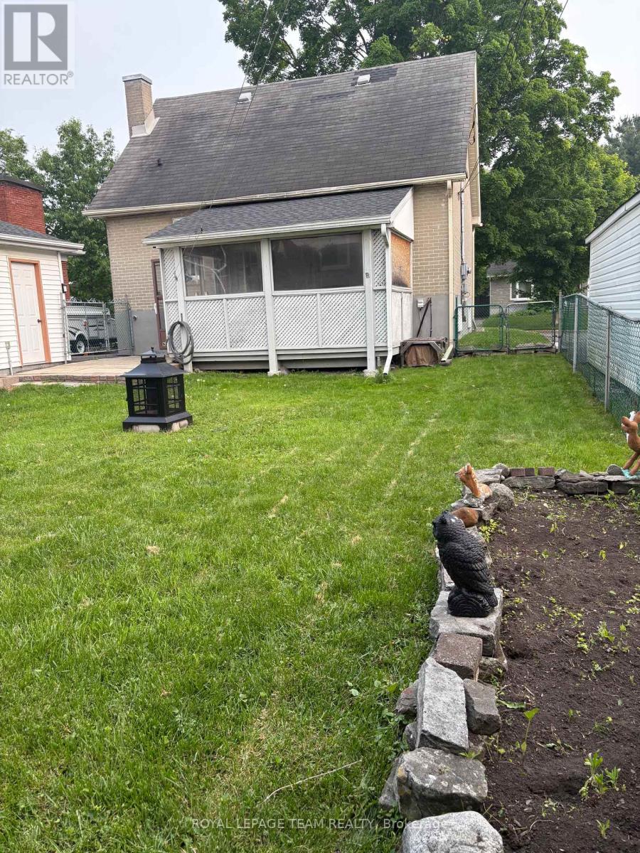 1123 Secord Avenue, Ottawa, Ontario  K1H 8C9 - Photo 27 - X12204217