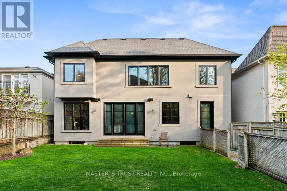 28 Forest Ridge Drive, Toronto, Ontario  M6B 1H3 - Photo 36 - C12204208