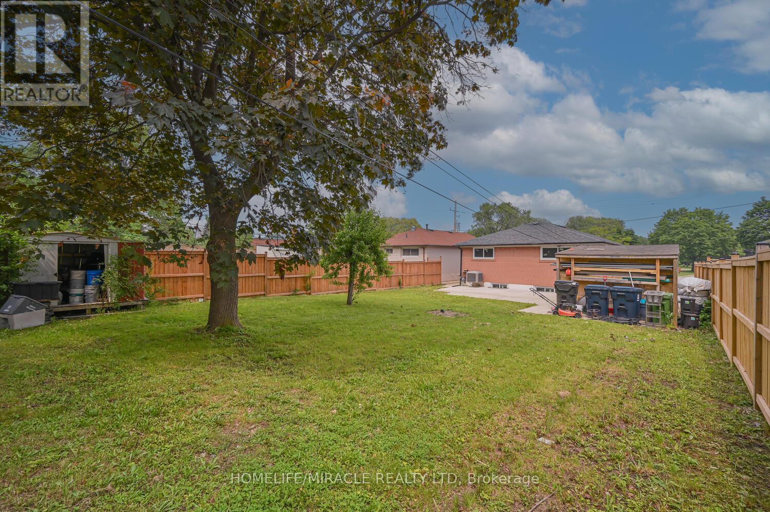 159 Taysham Crescent, Toronto, Ontario  M9V 1X4 - Photo 40 - W12203832