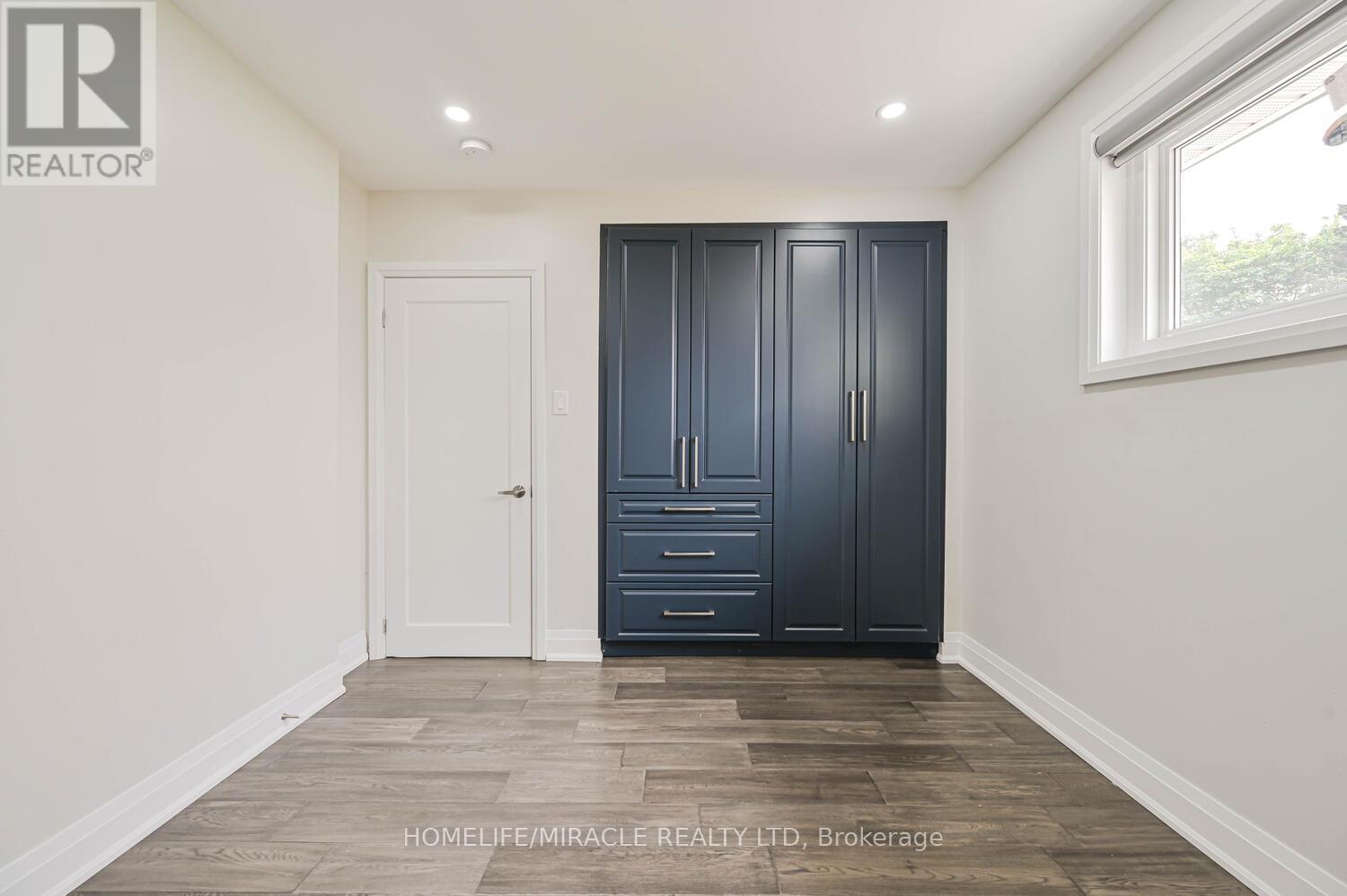 159 Taysham Crescent, Toronto, Ontario  M9V 1X4 - Photo 20 - W12203832