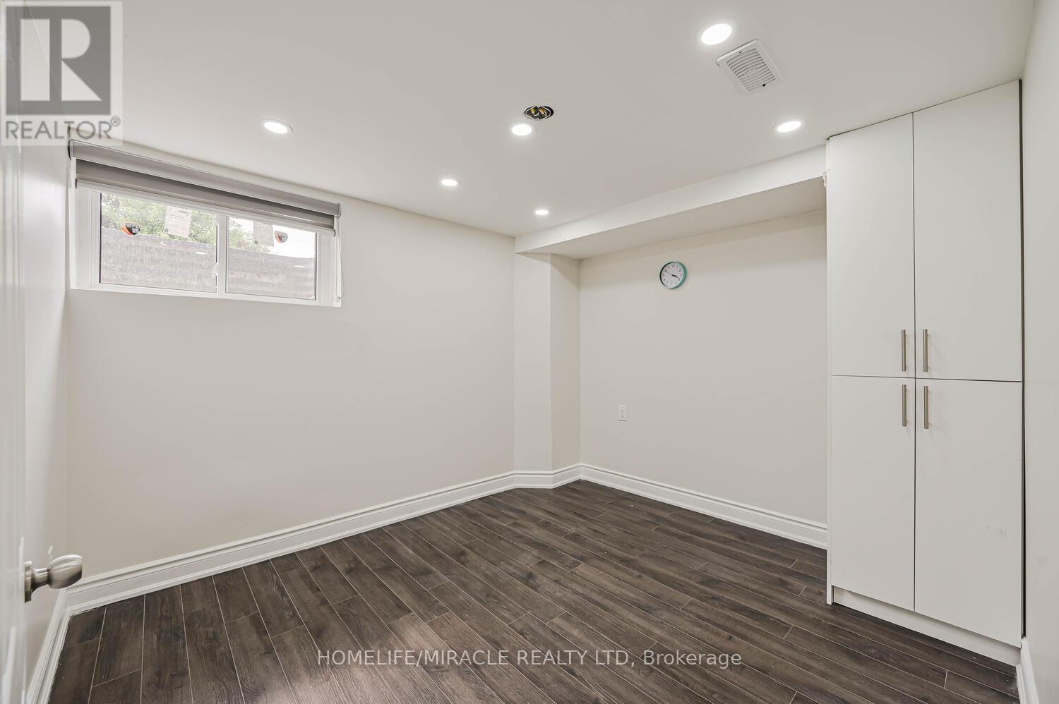 159 Taysham Crescent, Toronto, Ontario  M9V 1X4 - Photo 34 - W12203832