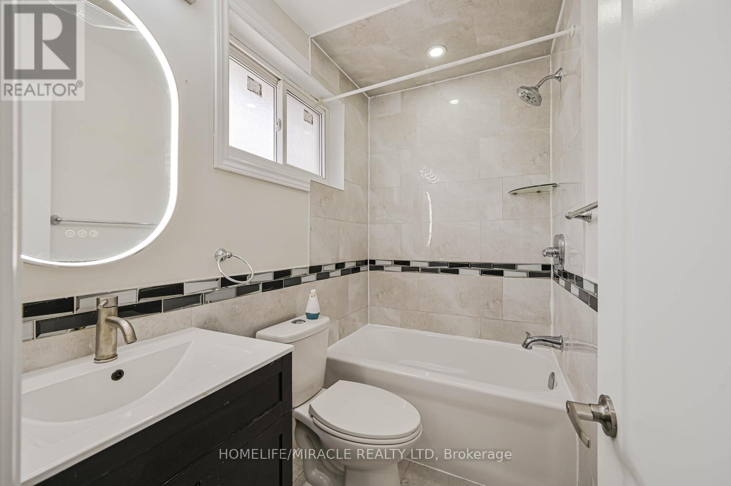 159 Taysham Crescent, Toronto, Ontario  M9V 1X4 - Photo 21 - W12203832