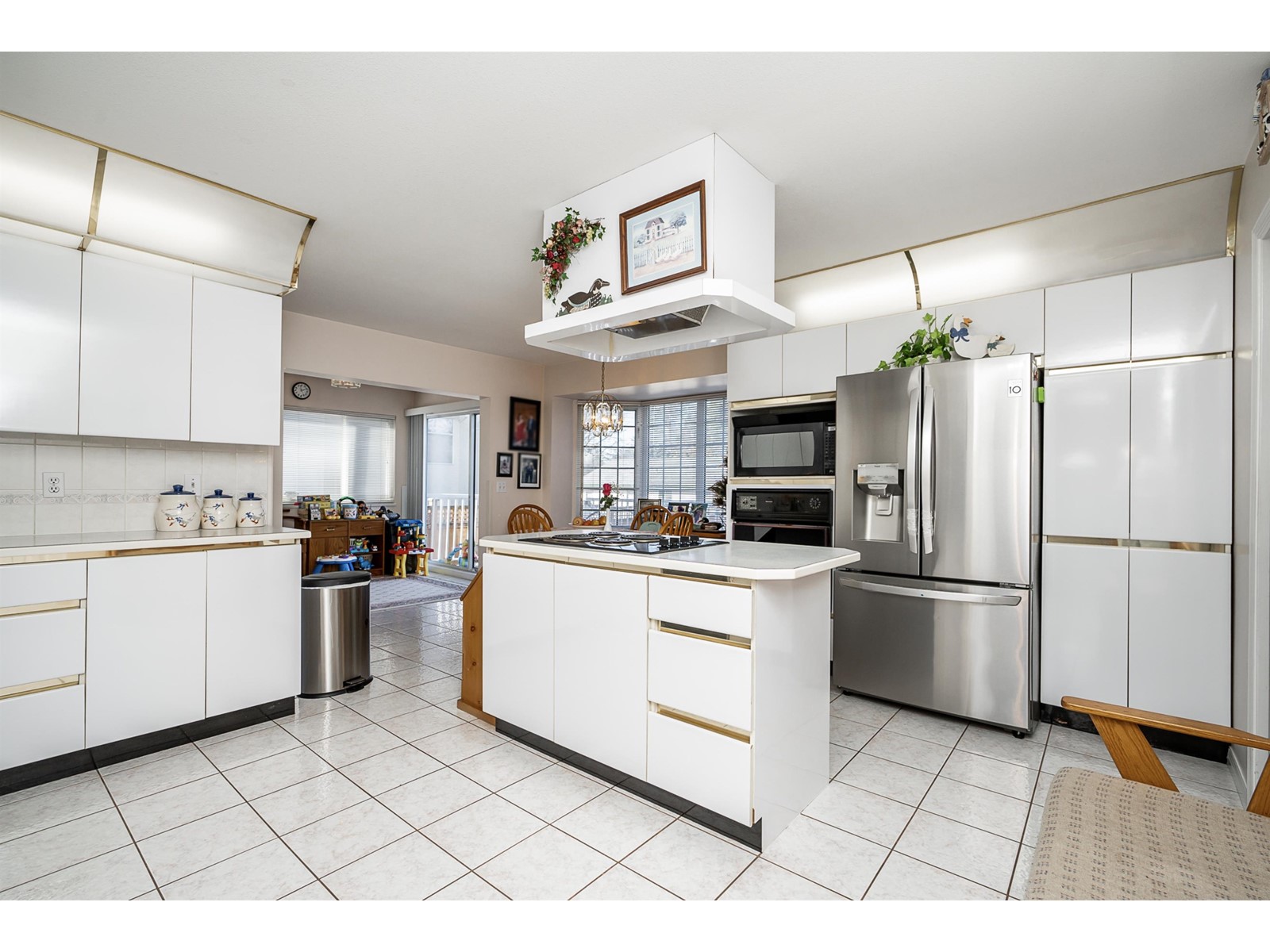 13591 60a Avenue, Surrey, British Columbia  V3X 1H7 - Photo 6 - R3011311