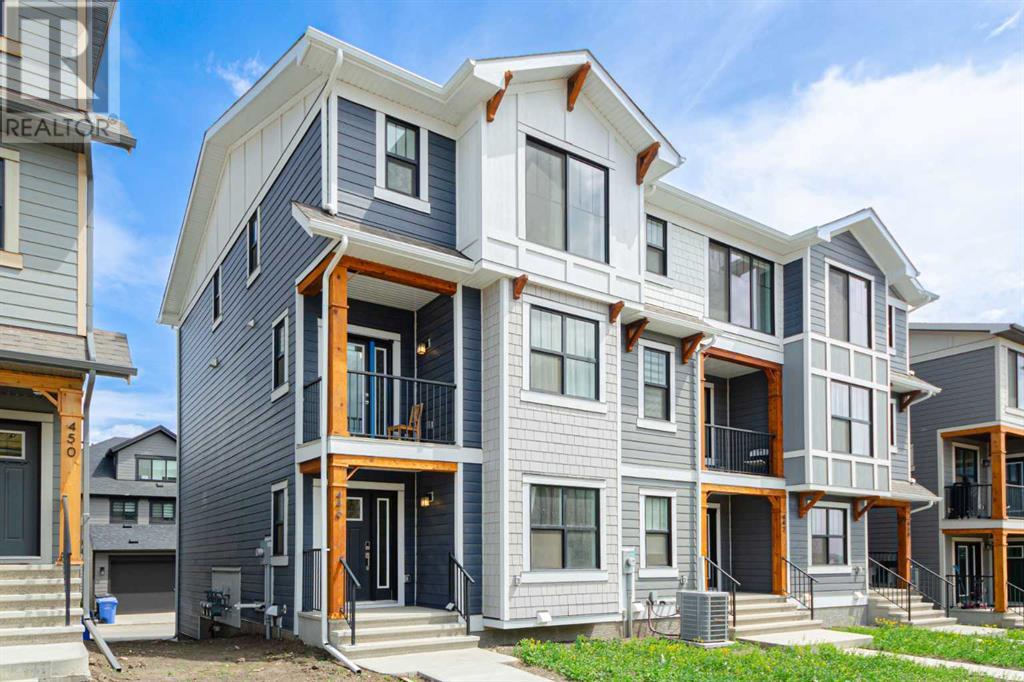 Property at 446 Alpine Avenue SW image 2