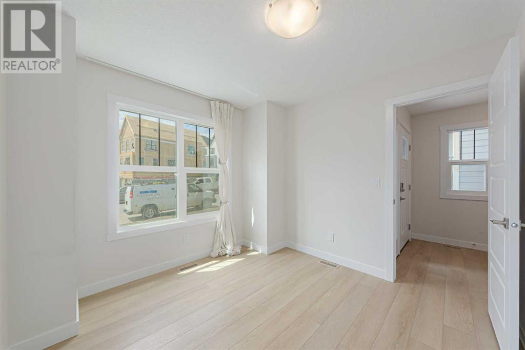 Property at 446 Alpine Avenue SW image 3