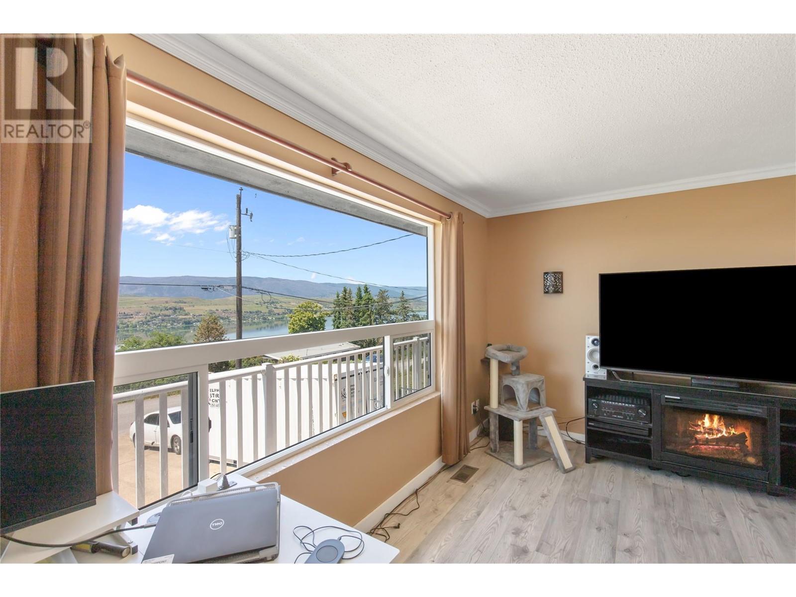 6845 Herry Road, Vernon, British Columbia  V1B 3T4 - Photo 8 - 10350892