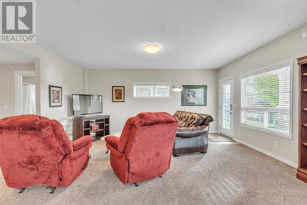 1043 Kings Heights Way Se, Airdrie, Alberta  T4A 0S2 - Photo 33 - A2210921