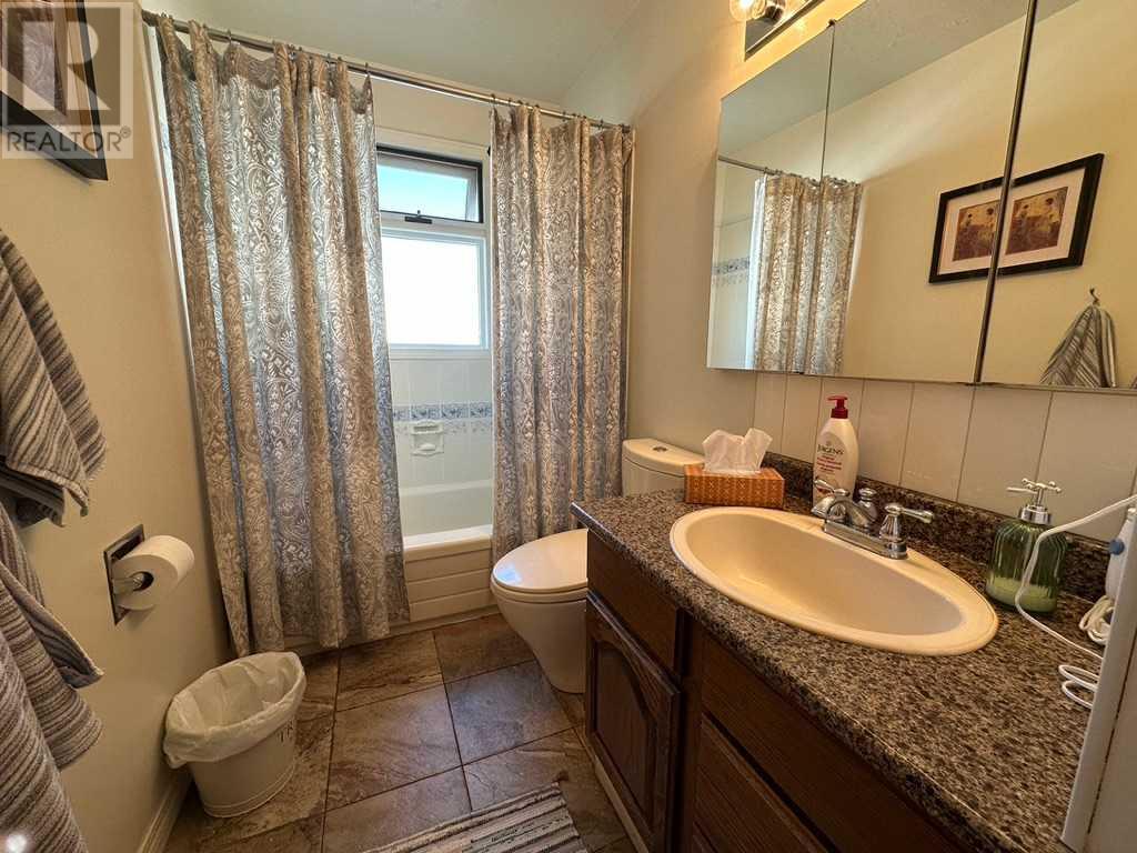 1612 21 Street S, Lethbridge, Alberta  T1K 2H7 - Photo 11 - A2228534