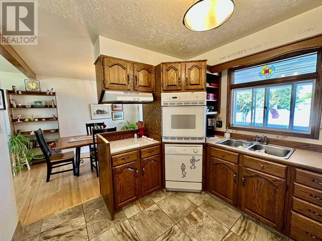 1612 21 Street S, Lethbridge, Alberta  T1K 2H7 - Photo 8 - A2228534