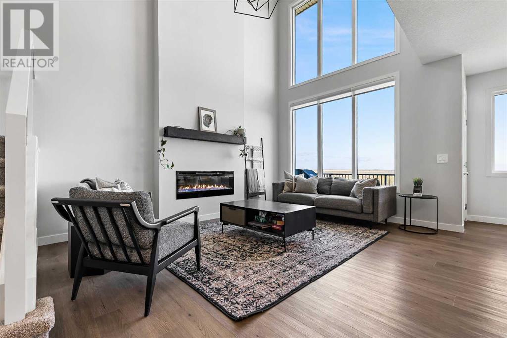 Property at 846 Alpine Drive SW image 3