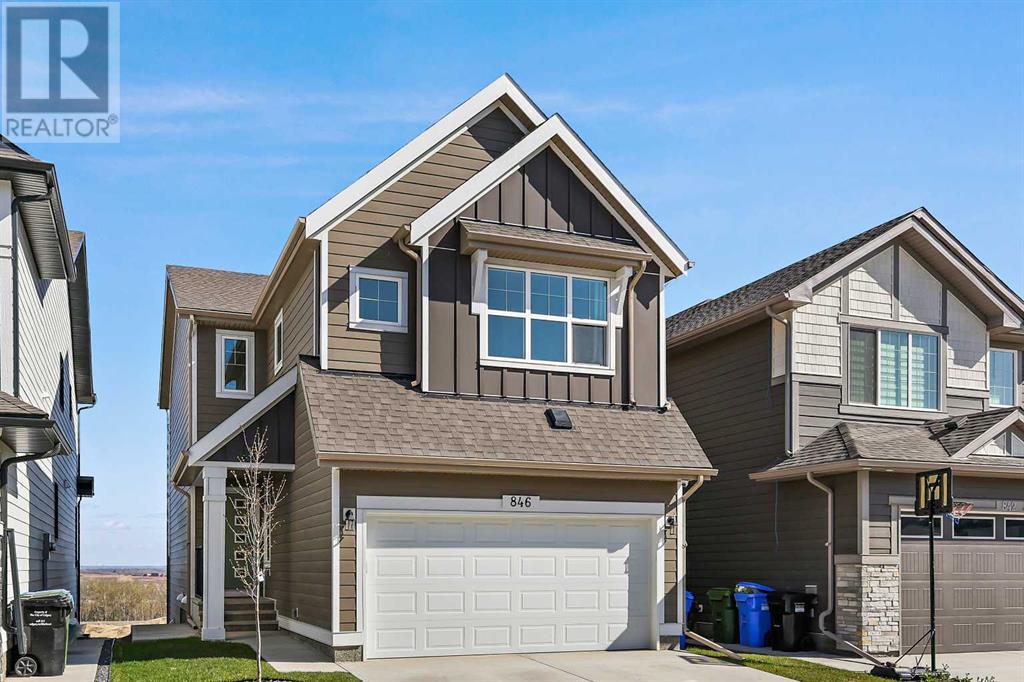 Property at 846 Alpine Drive SW image 2