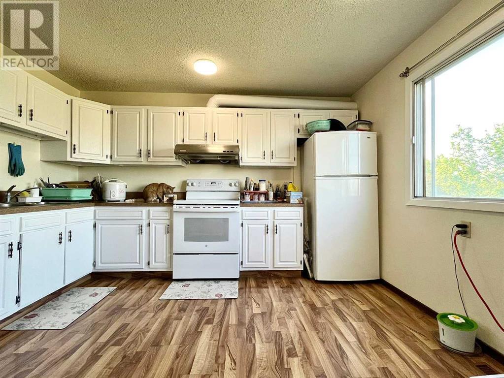 6 Berkley Close Nw, Calgary, Alberta  T3K 1B3 - Photo 11 - A2225713