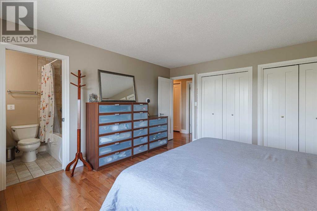 499 Parkvalley Drive Se, Calgary, Alberta  t2j 4v5 - Photo 19 - A2228094