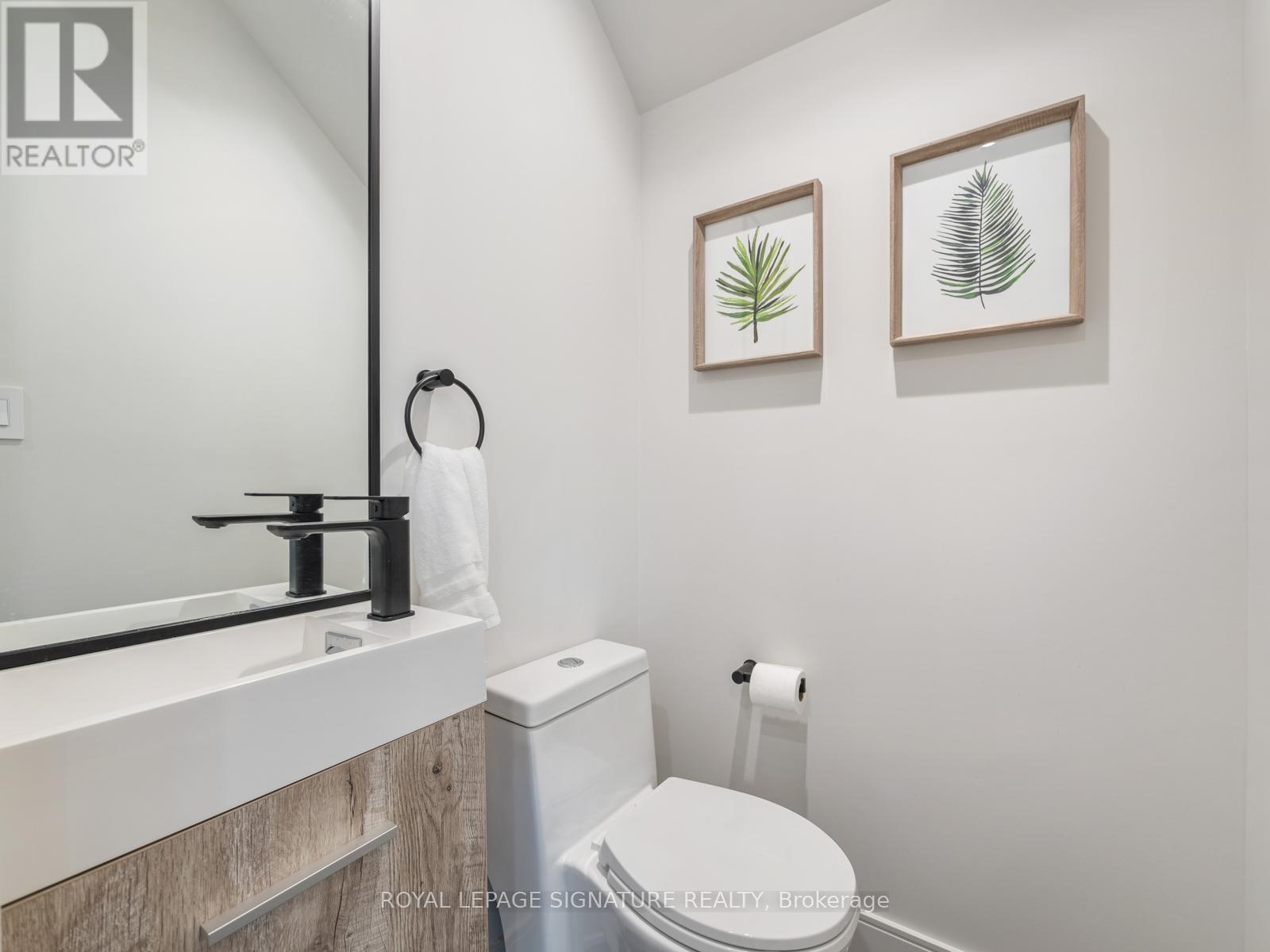 24 Harriet Street, Toronto, Ontario  M4L 2E9 - Photo 17 - E12175859