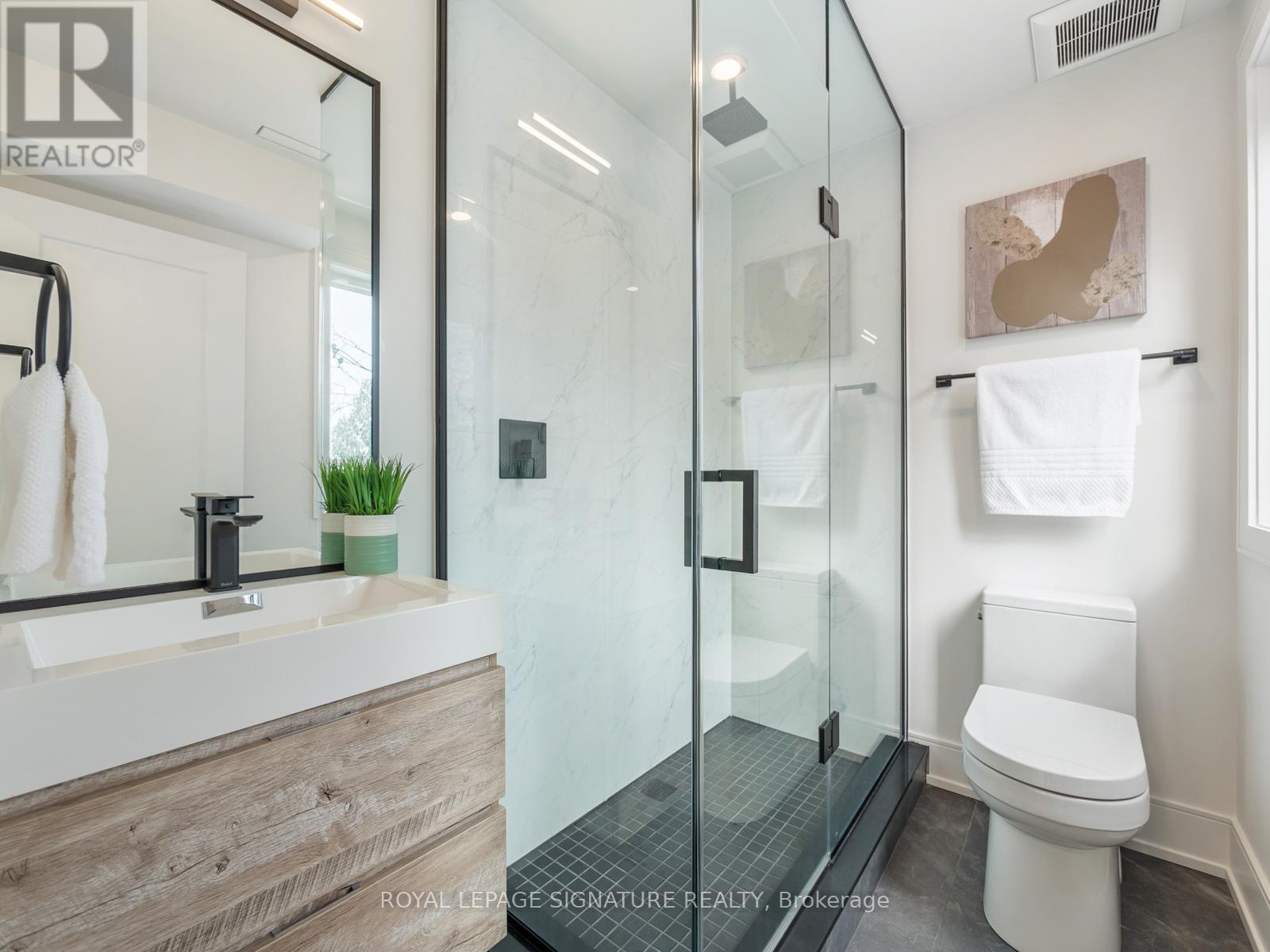 24 Harriet Street, Toronto, Ontario  M4L 2E9 - Photo 24 - E12175859