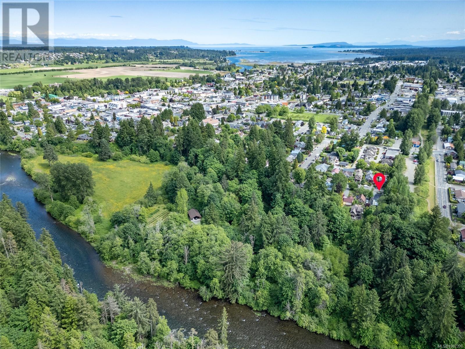 877 3rd St, Courtenay, British Columbia  V9N 1E9 - Photo 53 - 1002399
