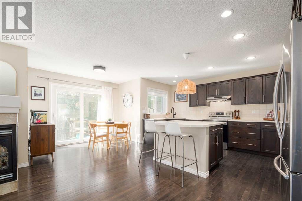 87 Tuscany Summit Bay Nw, Calgary, Alberta  T3L 0B7 - Photo 2 - A2228249