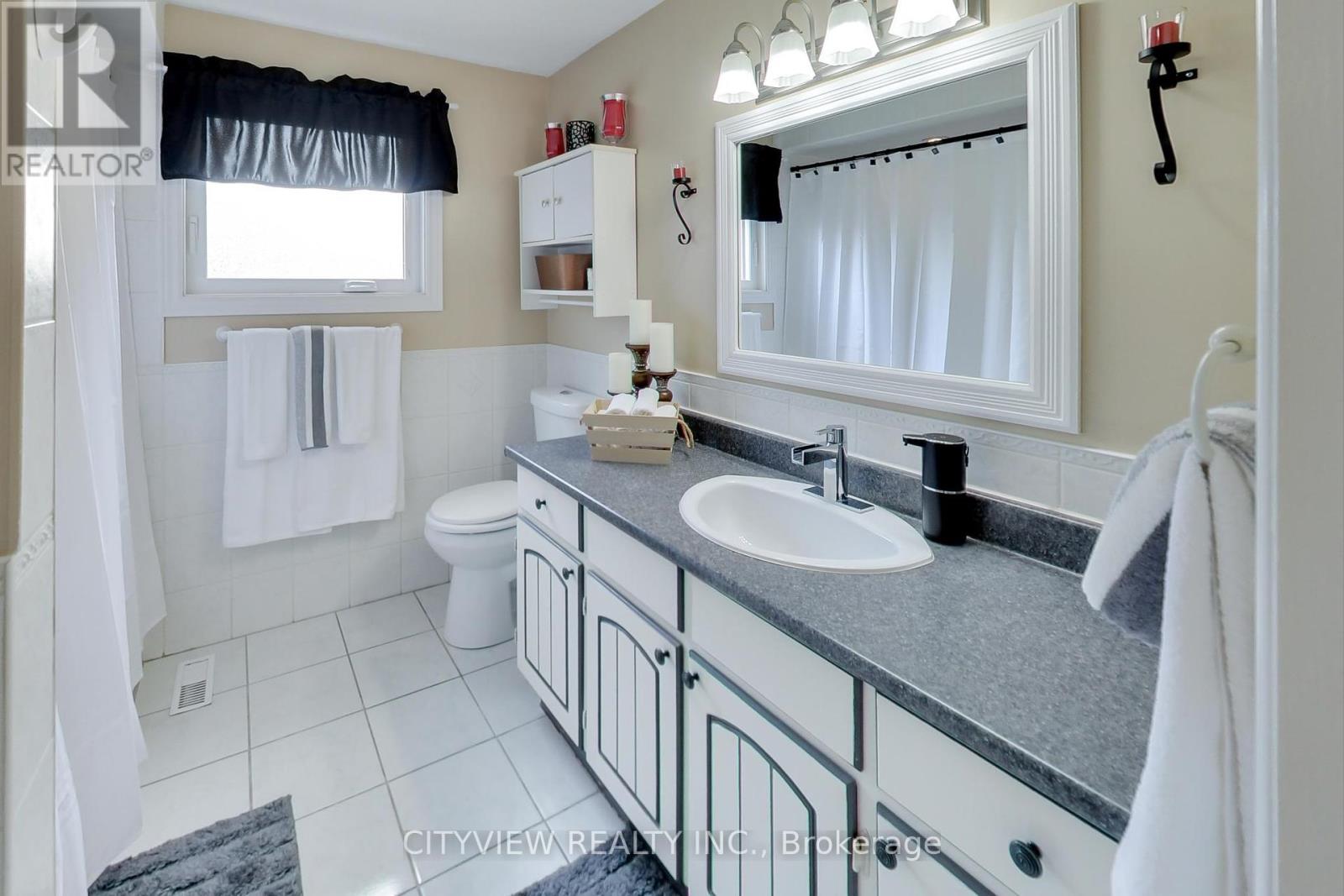 144 Primrose Crescent, Brampton, Ontario  L6Z 1E3 - Photo 21 - W12204240