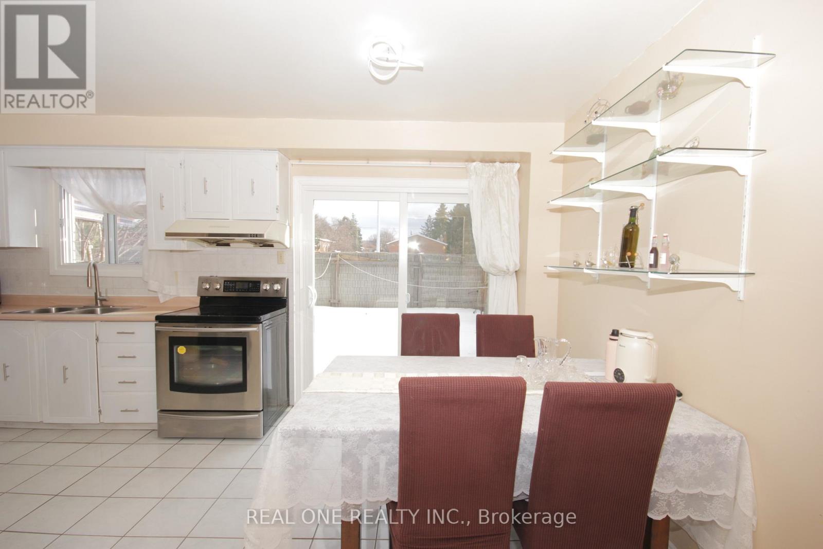 61 Mabley Crescent, Vaughan, Ontario  L4J 2Z7 - Photo 8 - N11996789