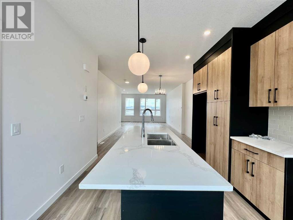 Property at 245 Sage Hill Rise NW image 3