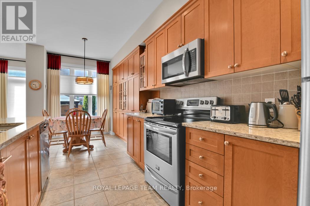 135 Jersey Tea Circle, Ottawa, Ontario  K1V 2L3 - Photo 18 - X12204249