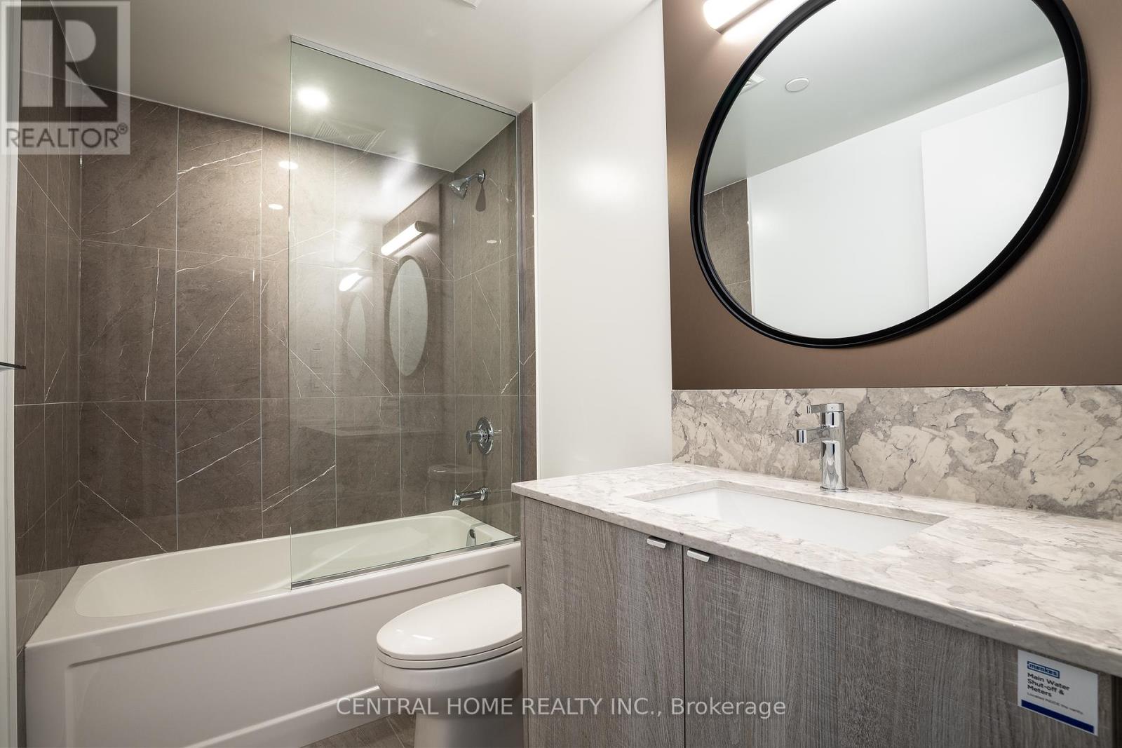 805 - 771 Yonge Street, Toronto, Ontario  M4W 0B8 - Photo 15 - C12204255