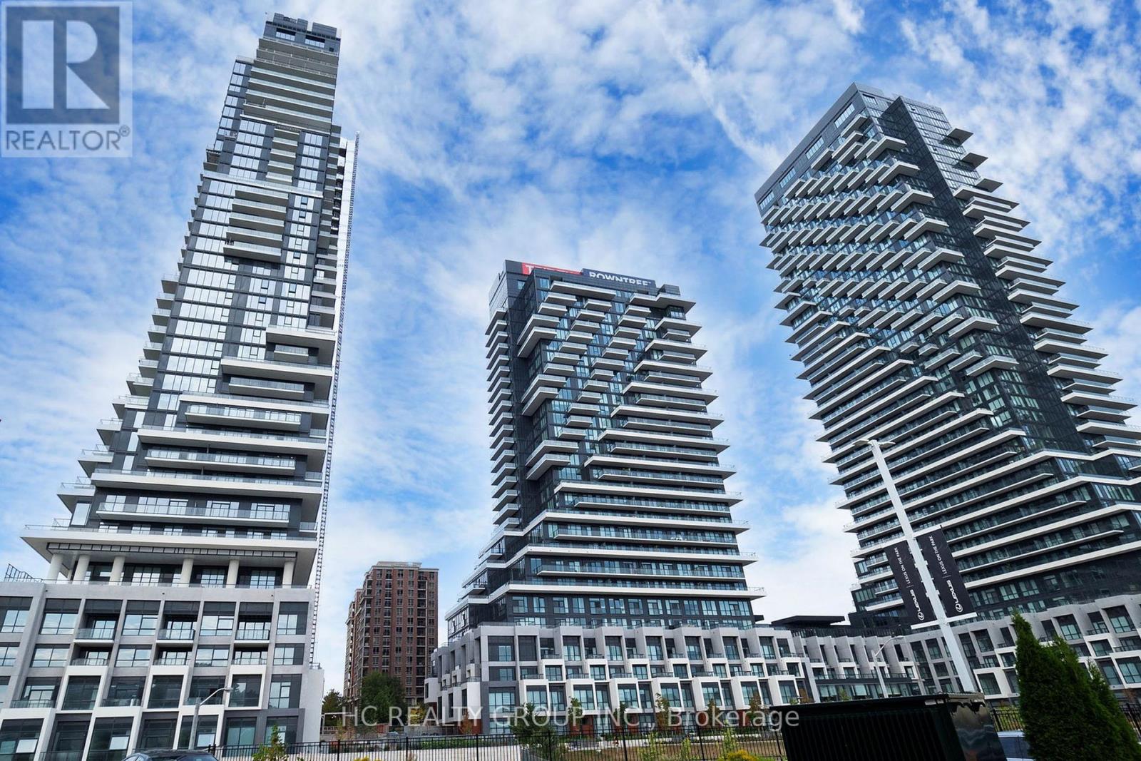 215 - 30 Inn On The Park Drive, Toronto, Ontario  M3C 0P7 - Photo 1 - C12204266