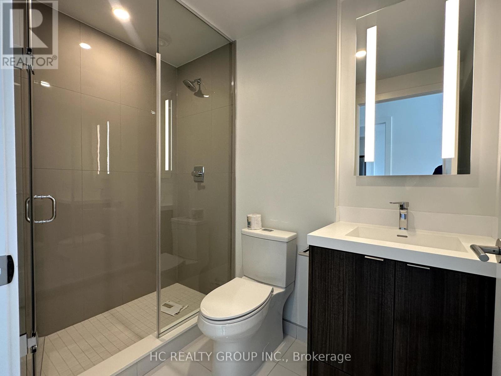 215 - 30 Inn On The Park Drive, Toronto, Ontario  M3C 0P7 - Photo 8 - C12204266