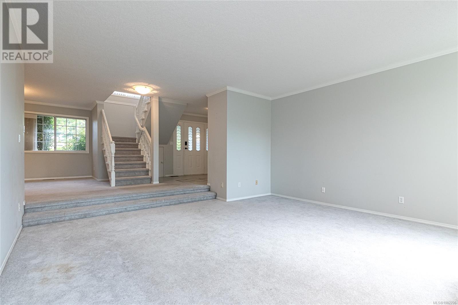 Property at 4301 Maltwood Close image 4