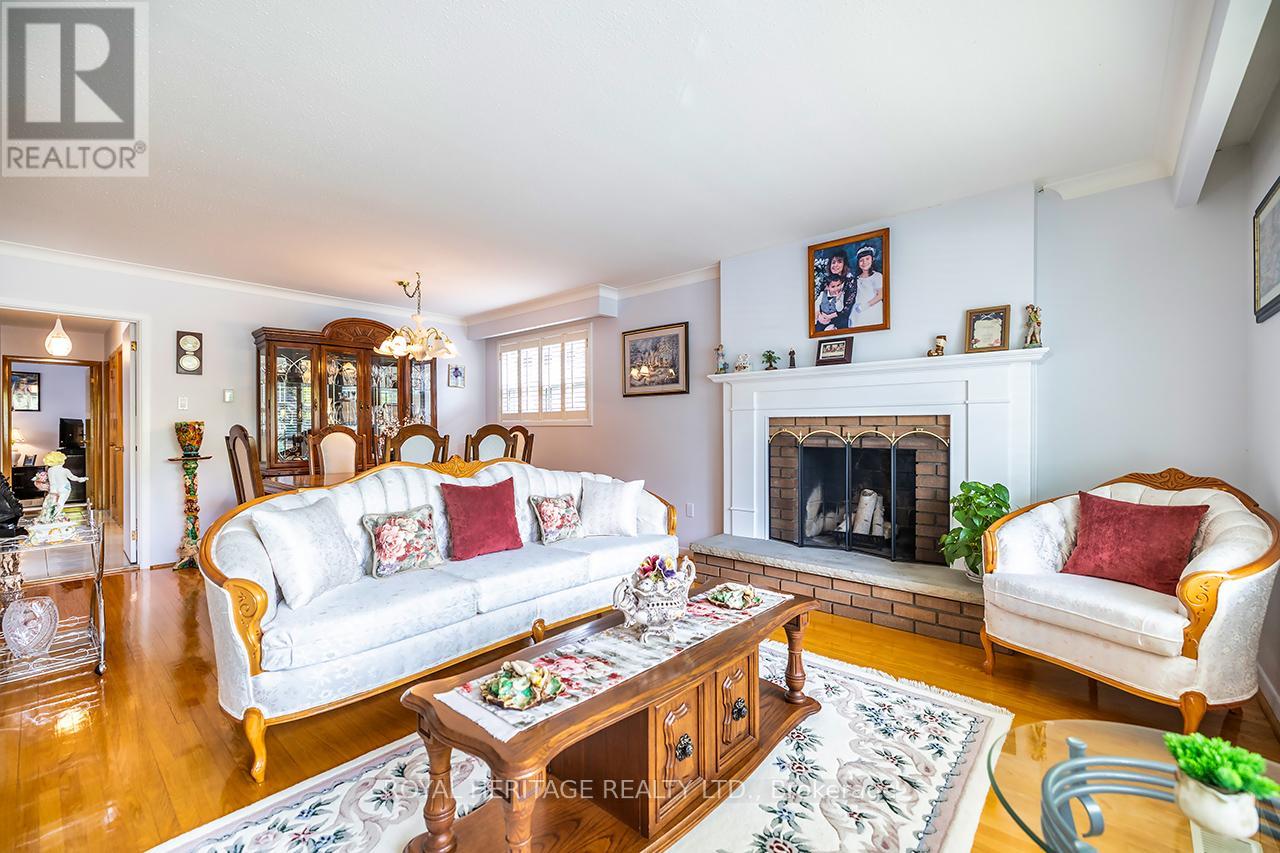 Property at 52 MORAINE HILL DRIVE E image 5