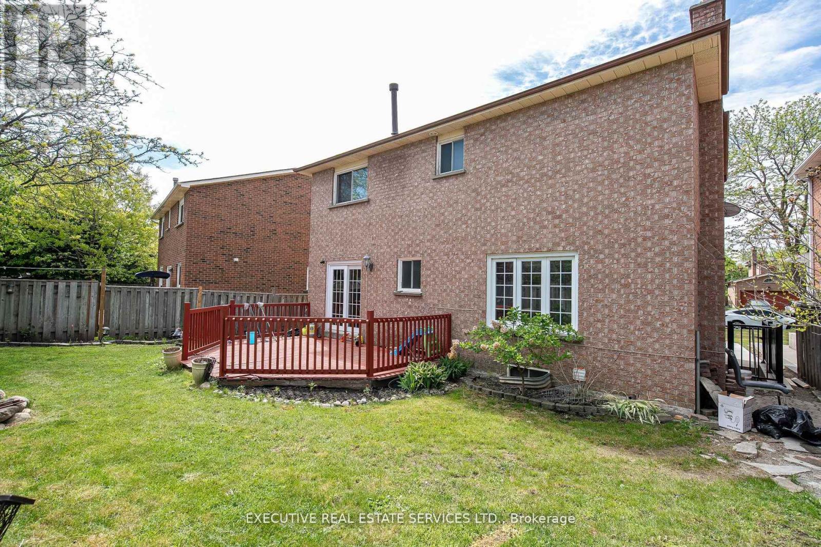 13 Stillwater Crescent, Brampton, Ontario  L6X 3K6 - Photo 40 - W12204254