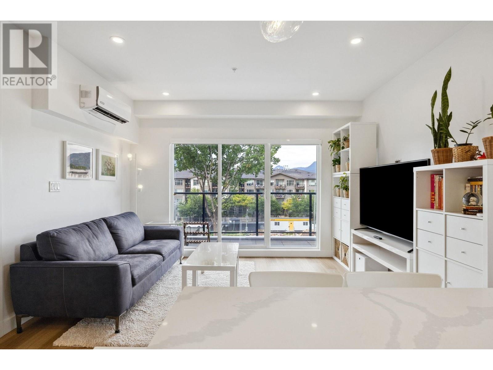 401 2331 Kelly Avenue, Port Coquitlam, British Columbia  V3C 1Y3 - Photo 3 - R3001180