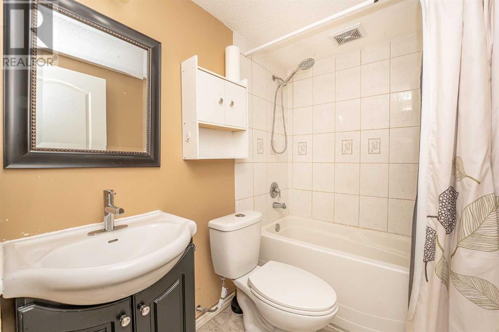 224 Harvest Gold Circle Ne, Calgary, Alberta  T3K 4H5 - Photo 31 - A2224896