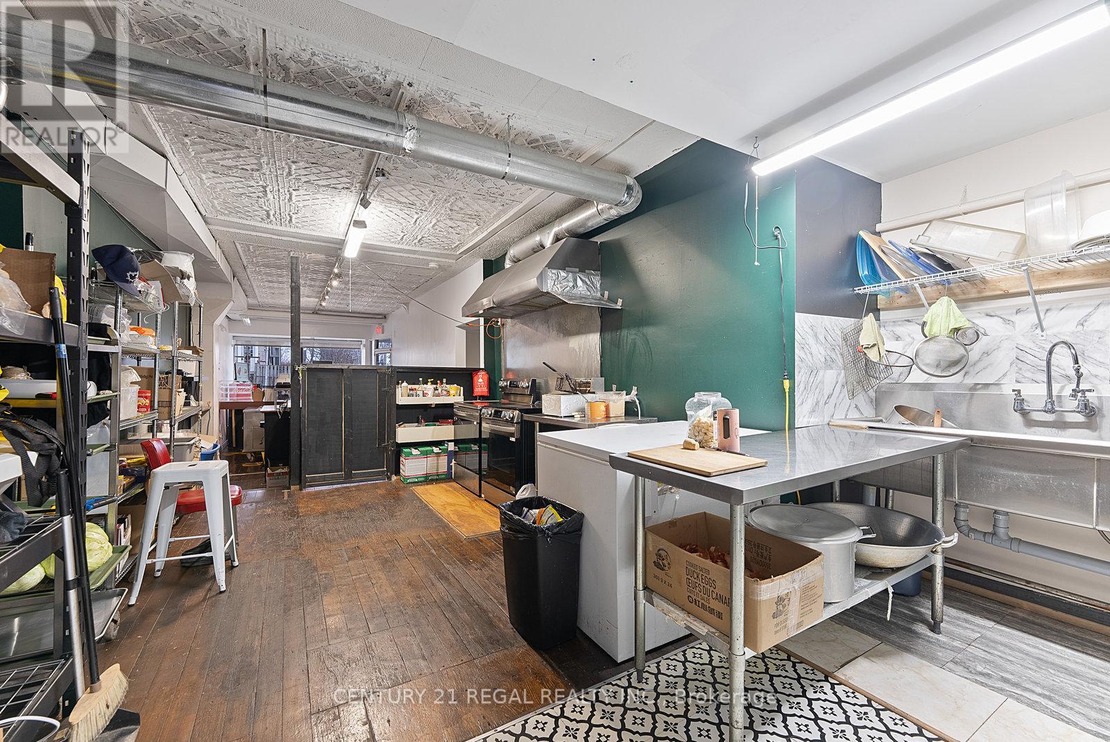 1664 Queen Street W, Toronto, Ontario  M6R 1B2 - Photo 16 - W12204273
