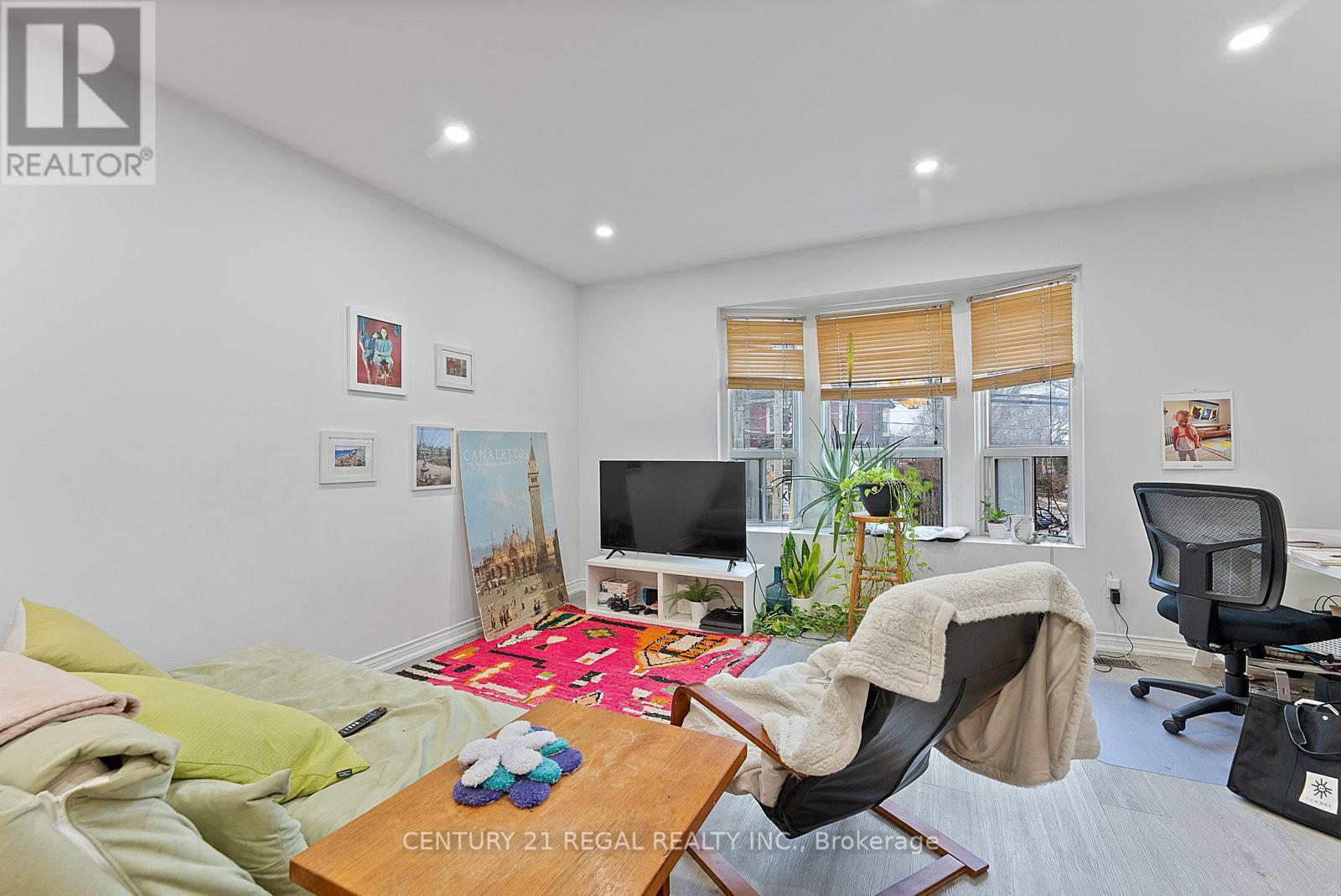 1664 Queen Street W, Toronto, Ontario  M6R 1B2 - Photo 21 - W12204273