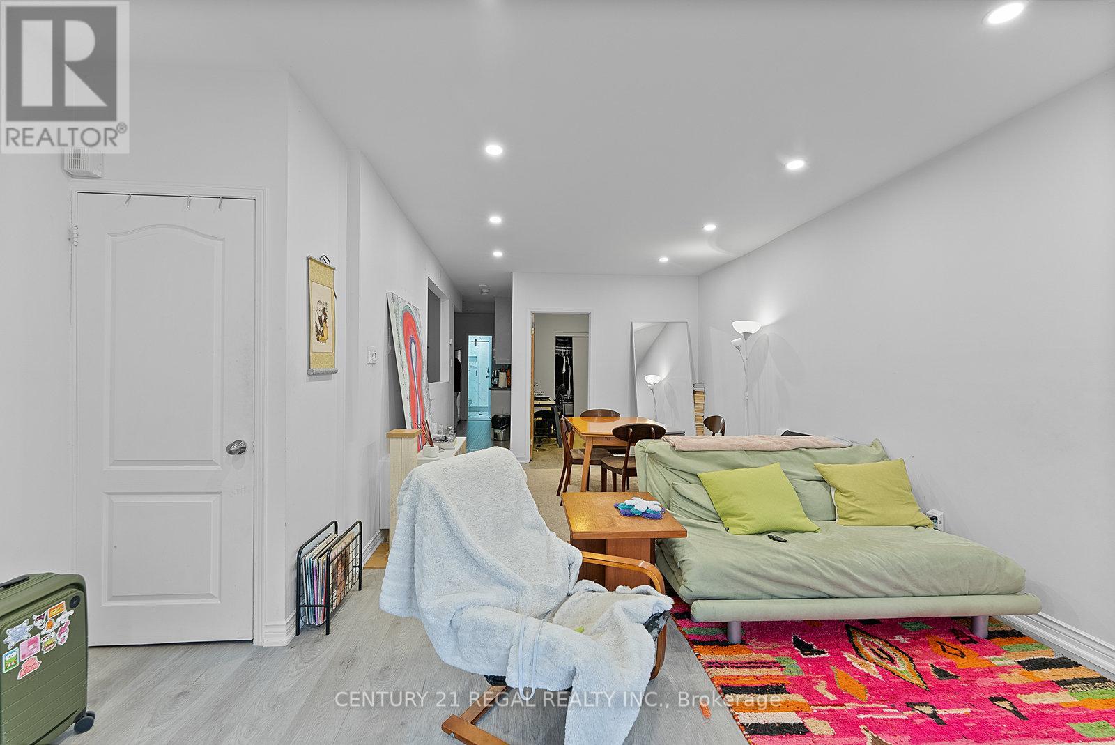 1664 Queen Street W, Toronto, Ontario  M6R 1B2 - Photo 27 - W12204273