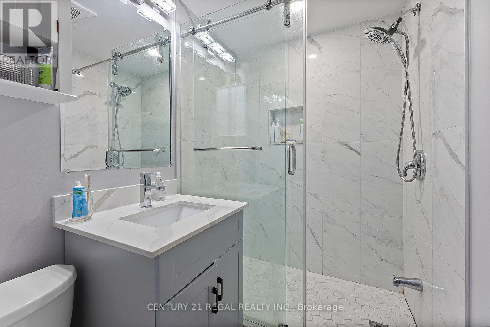 1664 Queen Street W, Toronto, Ontario  M6R 1B2 - Photo 36 - W12204273