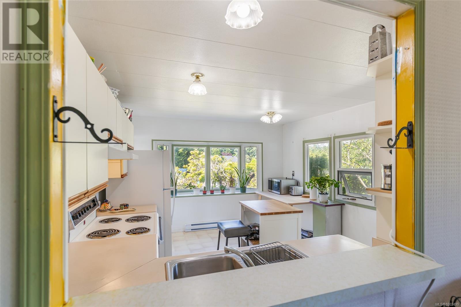 2427 Armstrong Cres, Nanoose Bay, British Columbia  V9P 9J9 - Photo 9 - 1002499