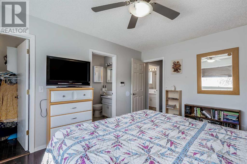 31 Willowbrook Gate Nw, Airdrie, Alberta  T4B 2J9 - Photo 15 - A2212428
