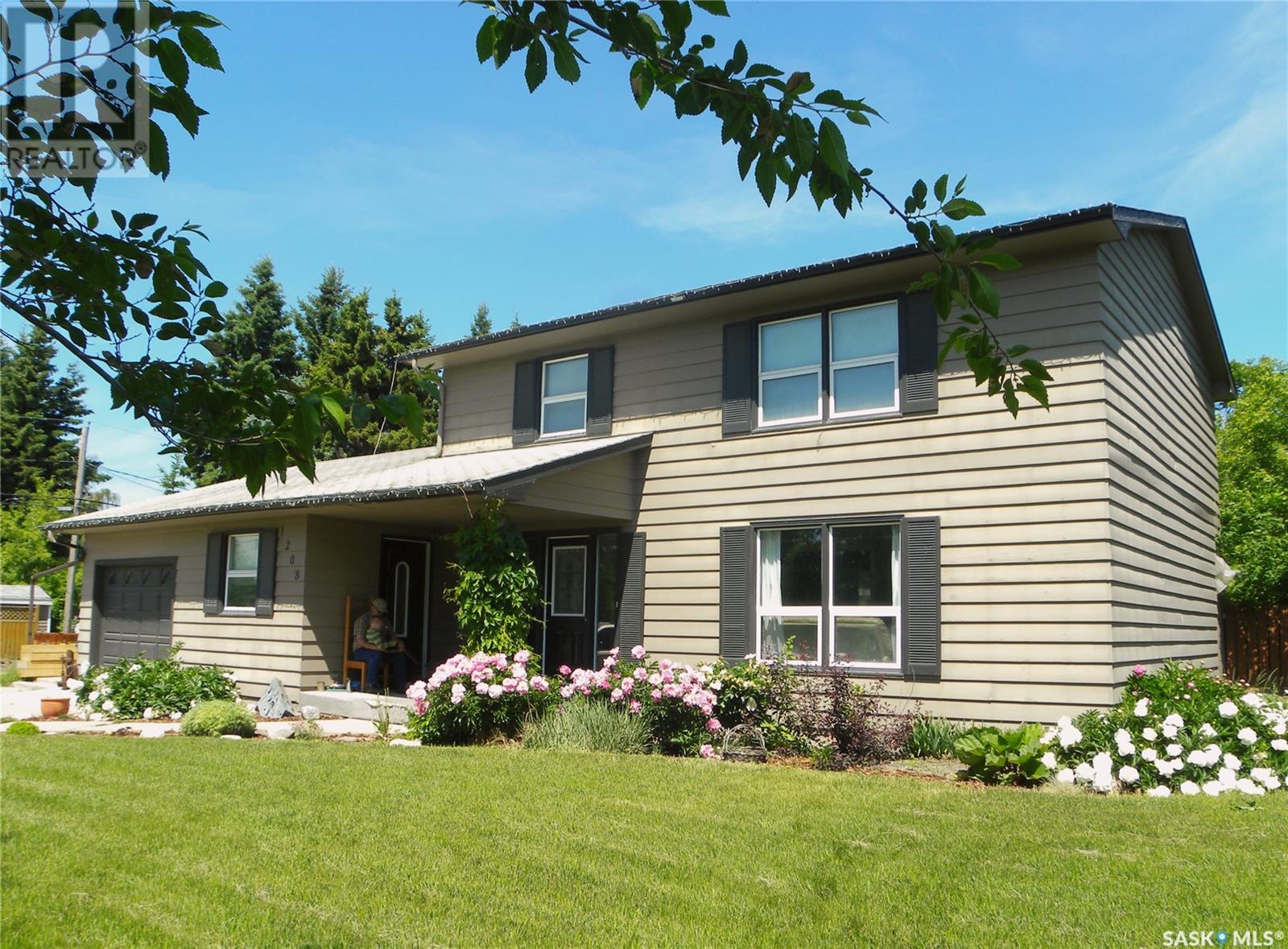 1208 11th AVENUE, Humboldt, Saskatchewan
