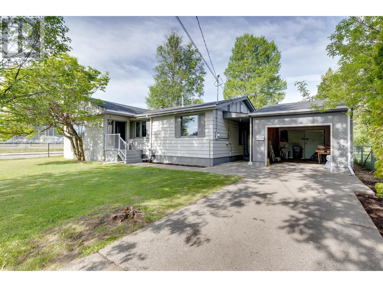7443 S Kelly Road, Prince George, British Columbia  V2K 2H4 - Photo 1 - R3012248