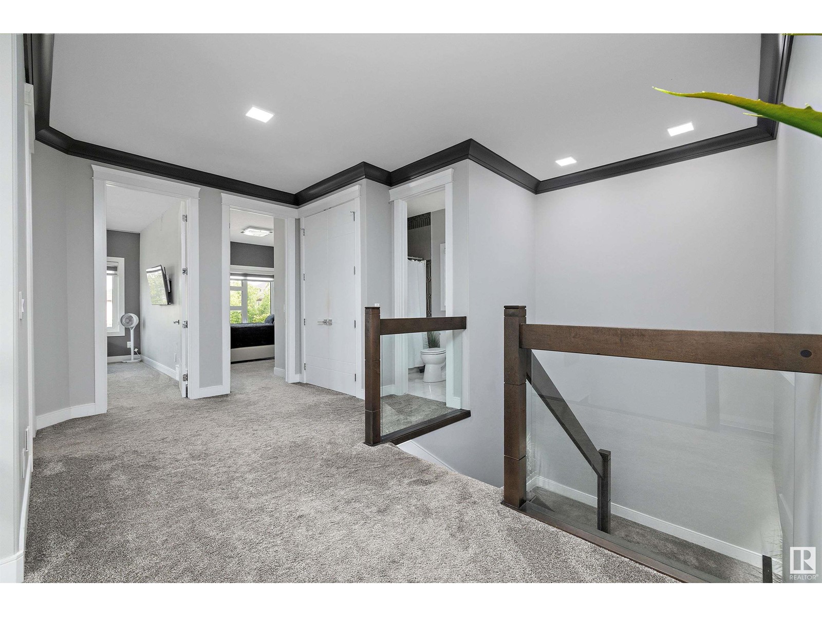 Property at 605 HUDSON RD NW image 5