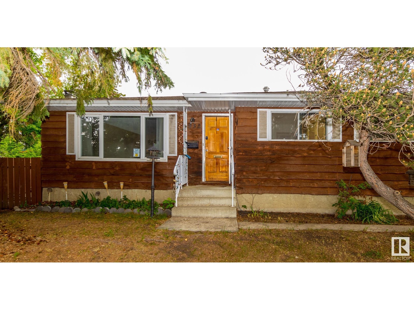 5952 152A AV NW, Edmonton, Alberta
