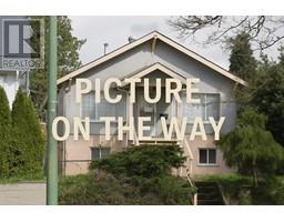 2149 E BROADWAY, Vancouver, British Columbia