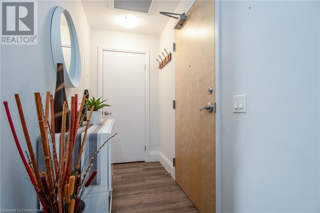 60 Charles Street W Unit# 1601, Kitchener, Ontario N2G 0C9 - Photo 10 - 40738267